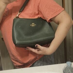 Coach Forest Green Leather Shoulder Bag Smoke Free Home. Barely Used. Very Clean